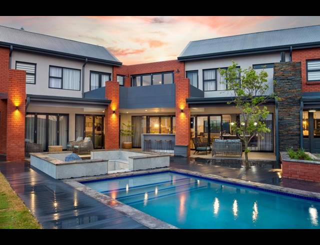 4 BEDROOM HOUSE FOR SALE IN GLEN ERASMIA
